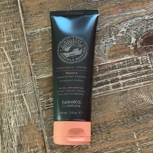 Tweak’s by Nature Cleansing Hair Treatment